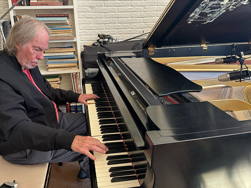 payne-piano-800x600.jpg